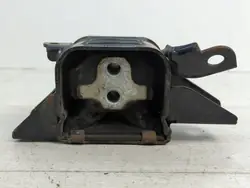 Hyundai Kona moottorin tuki OEM 21824-F2000 - Käytetty