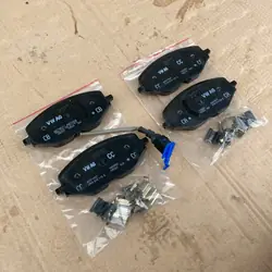 VW Golf 8 Bremsbeläge Vorne OEM 5WA615115D Satz