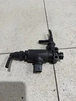 Wabco Kelaventtiili OEM Mercedes-rekoille