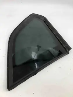 Vitre latérale arrière gauche VW 43R01351 - Occasion