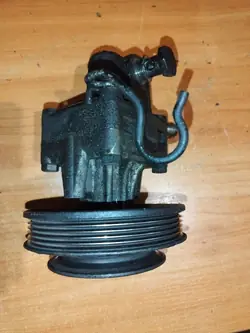 Audi OE 8D0145155L Servopump