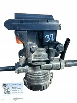 EBS-modulaattoriventtiili OEM 8152106-6067 MAN TGS/TGX:lle
