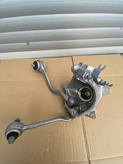BMW 6882598 Moyeu de Roue Avant Droit