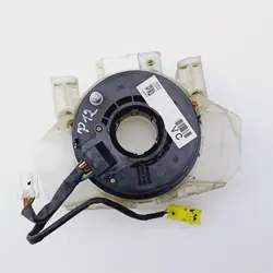 Garniture volant OEM DRC98471 pour Nissan Primera