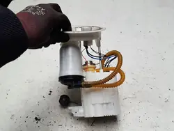 BMW F20 F30 316 320 N13 Brandstofpomp OEM 7243974