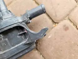 Toyota Camry VIII vattenpump OEM G9040-48060