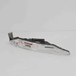 Porsche Macan vasen lokasuojavilkku OEM 95B953049A