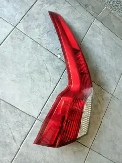 Lámpara Trasera Izquierda LED Volvo V50 OEM 30744541