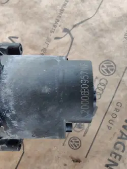 Pompe à eau Renault OE 144B03731R