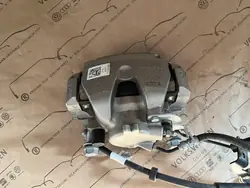 AUDI A5 A4 B9 Etu vasen jarrusatula OEM 8W05DC