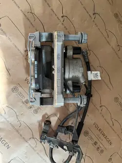 AUDI A5 A4 B9 Étrier de frein avant gauche OEM 8W05DC