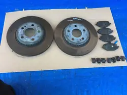 Disques et Plaquettes Frein Arrière Mercedes W206 OEM A2064230900