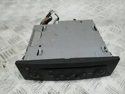 Rádio original Renault Clio III OEM 8200607915 - Usado