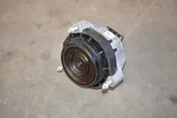 Oikea moottorin tuki OEM 6877660 555 BMW G01 G02