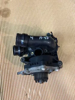 Vattenpump Seat Altea 06H121026N