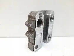 Jaguar MK II framdörrslåsfångare OEM MAM37210
