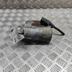 Motor de arranque VW GOLF VI 2.0L diésel 2010 02Z911023P
