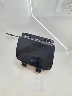 Mercedes GLA Anhängerkupplungsabdeckung OEM A1568850722