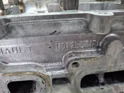 Culasse Moteur OEM 110425271R - Occasion