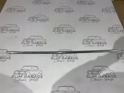 BMW AWD53 Junta raspador de vidro porta dianteira direita