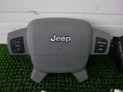 Cadre de pare-brise Jeep OE 68028605AN d'occasion
