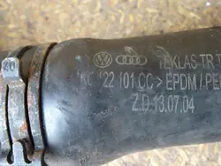 AUDI A3 8P GOLF V VI LEON 2.0 TDI WASSERROHR 1K0122101CC