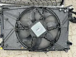 TOYOTA RAV4 V LEXUS NX II Jäähdyttimen Tuuletin OEM 16363-31510