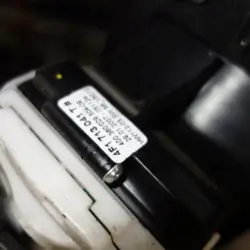 Palanca de cambios Tiptronic OEM 4F1 713 041 T