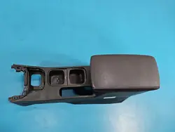 Tunneli nojatuoli OEM 2380568 Suzuki Vitara II 2015-