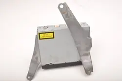 Lexus RX II CD-vaihtaja OEM 86841-48060 - Käytetty