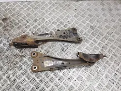 Braccio di Controllo Superiore Posteriore Toyota RAV 4 (XA40) 2015