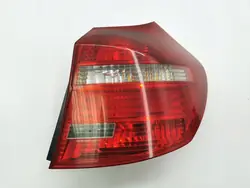BMW 1 E81 E87 2007 Luz trasera derecha OEM 7164956