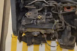 Kraftstoffpumpe VW Transporter T4 1.9 TD OEM 0460494417