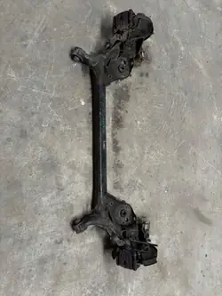 Essieu arrière OEM 11112222 pour Mazda CX-3 2015-2020