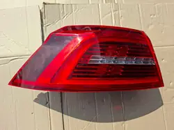 Luz Trasera Izquierda VW Passat B8 Sedán 3G5945207E