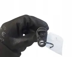 Kampiakselin sijaintianturi VOLVO XC60 2.4L diesel