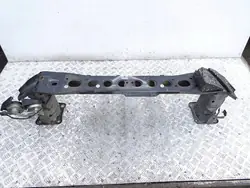 Poutre de pare-chocs avant Ford Focus MK3 FB