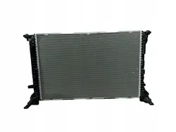 AUDI A4 A5 Q5 3.0TDI Radiador de Agua 8K0121251AL