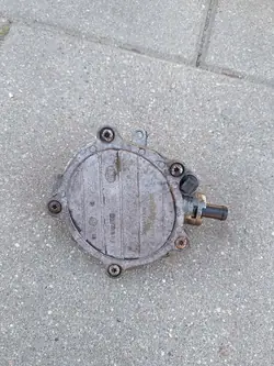 Imupumppu Audi A6 C6 3.2 FSI 2.4 OEM 06E145100C