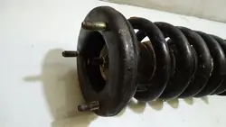 OEM 000 Oikea etujousitus Mitsubishi Pajero III