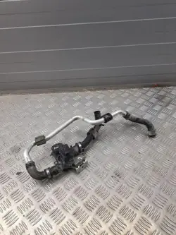 Vesipumppu Porsche Panamera 970 OEM 976572226