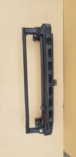 VW GOLF VI Etupuskuri