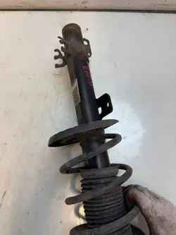 OEM 3121323 Etujousi Skoda Rapidille