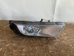 Farol Direito Skoda Octavia III Preto 5E0941702A