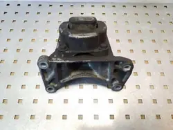 Växellådsfäste OEM 04578062AC för Chrysler 300C