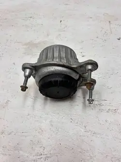 MERCEDES W213 Soporte Motor Derecho A2132400800