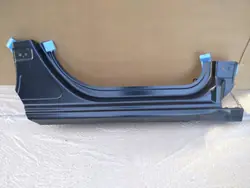 PEUGEOT 208 I Estribo Direito OEM 160725378