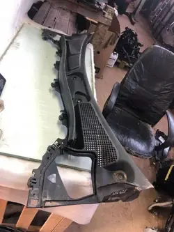 Brazo limpiaparabrisas Mercedes-Benz A2478302800 - Delantero