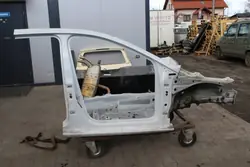 SEAT Leon III Vorderer rechter Viertelblech OEM 5770301