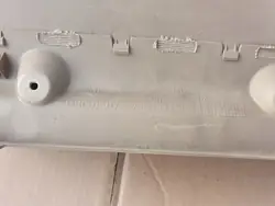 Hansikaslokero OEM 111857097 VW Touran 2004 LB5N